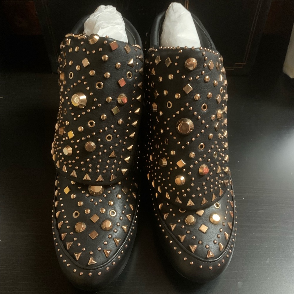 Ivy Kirzhner bootie